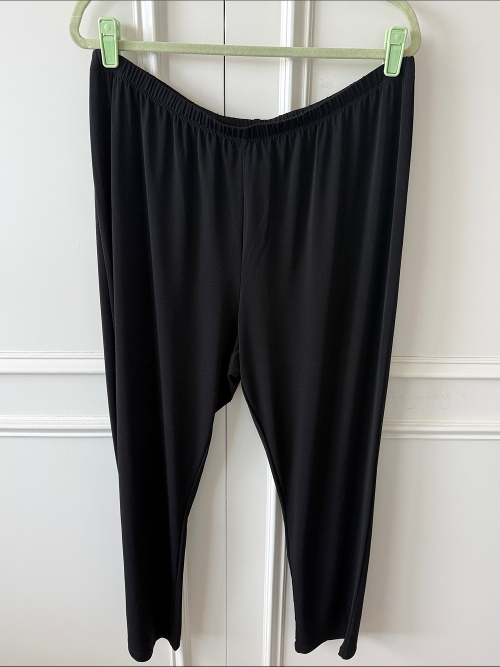 Slinky Brand Black Stretch Pull-On Leggings